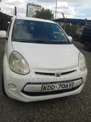 Toyota Passo 2015 Nyeupe