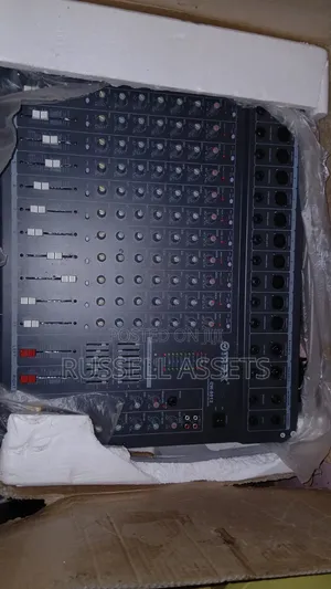 BMAX CM-8012 12-Channel Audio Mixer with 7-Band EQ