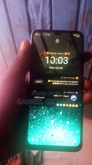 Itel A60 32GB Bluu (Skrini Imevunjika)