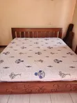 Kitanda cha Kingsize na Godoro la Orthopedic - 1