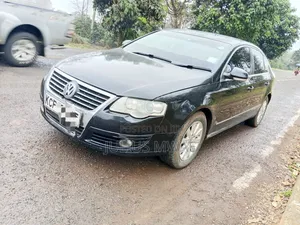 Volkswagen Passat 2008 Kijani