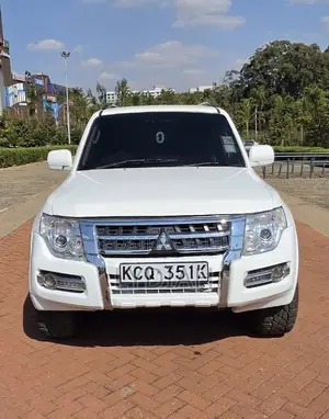 Mitsubishi Shogun 3.2 Di-Dc GLS 2010 Nyeupe