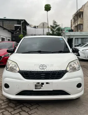 Toyota Passo 2018 Off White