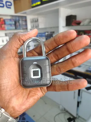 Smart Fingerprint Padlock - Keyless Security