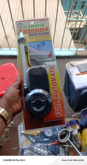 Antena Mpya ya Redio ya Gari ya AM/FM Inayojiendesha Yenyewe