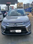 Mitsubishi Outlander 2018 Bluu - 2