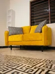Sofa ya Velvet Njano ya Mustard ya Sehemu 2 / Sofa ya Wapenzi - 1