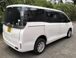 Toyota Voxy X 2WD 8-Seater 2017 White - 2