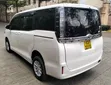 Toyota Voxy X 2WD 8-Seater 2017 White - 3