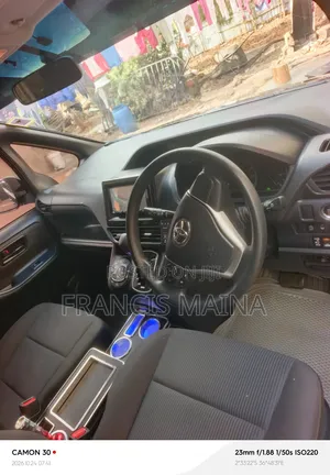 Toyota Noah 2017