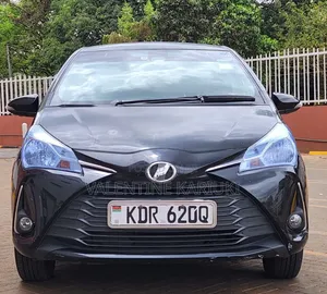 Toyota Vitz 2018 Nyeusi