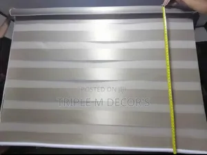 Zebra Window Blinds - Udhibiti wa Mwanga wa Mchana na Usiku