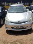 Toyota Wish 2006 Nyeupe - 1