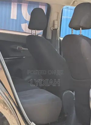 Toyota IST 2008 Nyeusi