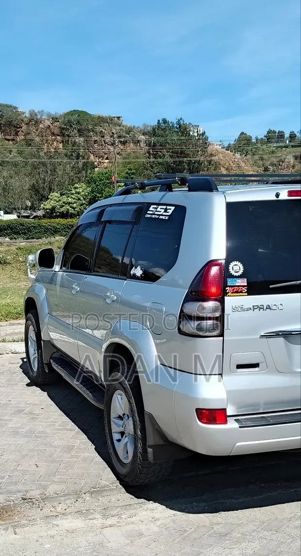 Toyota Land Cruiser Prado 2007 Silver - 1