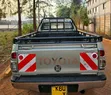 Toyota Hilux 2012 Yellow - 2