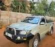 Toyota Hilux 2012 Yellow - 4