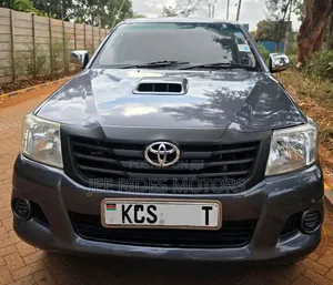 Toyota Hilux Double Cab 2012