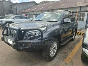 Toyota Land Cruiser Prado 2015 Nyeusi