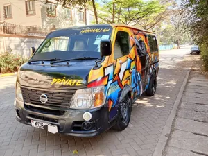Nissan Caravan (Urvan) 2007 - Njano