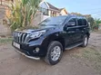 Toyota Land Cruiser Prado 3.0 TD 2010 Nyeusi - 2