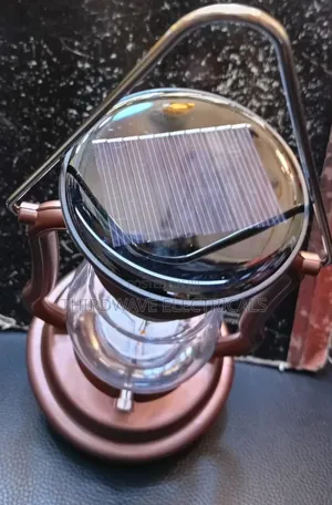 Quality Solar and Hand Crank Emergency Lamp