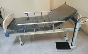 Durable Single Crank Hospital Bed with Mattress