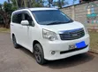 Toyota Noah 2012 Nyeupe - 2