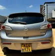 Mazda Axela 2011 Silver - 2