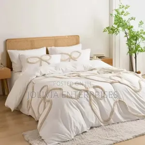 6x7 Bowknot Tufted Duvet Cover Set