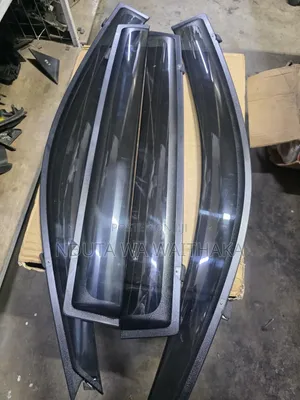 Toyota RAV4 Windbreakers (2001-2005)
