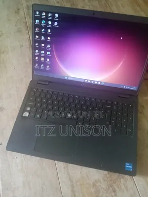 Laptop Dell Latitude 3520 8GB RAM, Intel Core i5, 256GB SSD