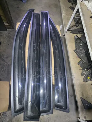 Toyota Noah Windbreakers (2001-2005)