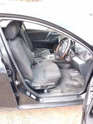 Mazda Axela 2010 Nyeusi