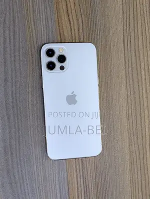Apple iPhone 12 Pro 256GB Nyeupe