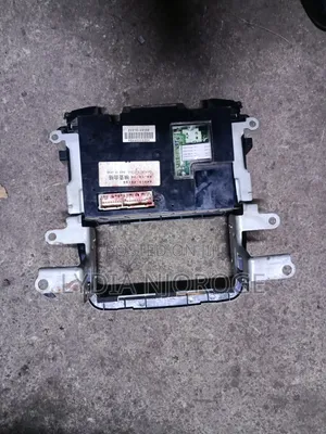 AC Panel ya Toyota Kluger