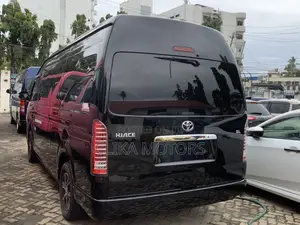Toyota HiAce GL 2020 Automatic