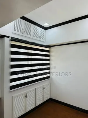 Studio Flat Vitupe vya Madirisha - Horizontal, Roller, Zebra
