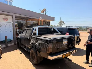 Toyota Hilux Roll Bar - Chrome Finish