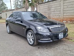 Mercedes-Benz C200 2014 Black