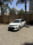 Toyota Corolla Fielder 2019 Hybrid Nyeupe - 2