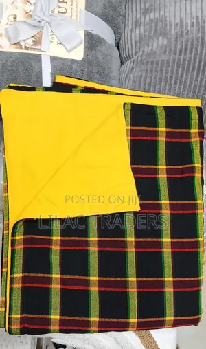 Maasai Shuka Blanket with Light Fleece Lining