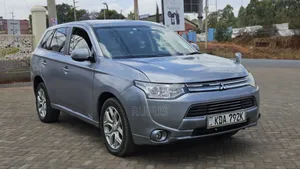 Mitsubishi Outlander 2014 Hybrid