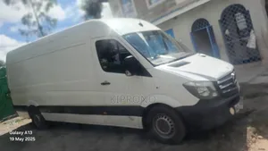 Mercedes-Benz eSprinter 2024 White