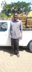 Nissan 100 2010 Off White Mini Truck - 5