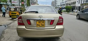 Toyota Premio 2008 Dhahabu