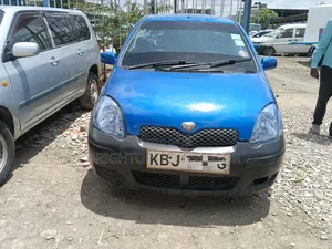 Toyota Vitz 2007 Bluu