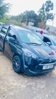 Toyota Sienta 2016 Black - 5