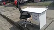 Boss Office Products Meza na Kiti cha Ofisi cha Kati - 1
