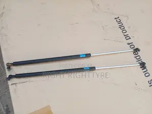 Bonnet Shocks za Land Cruiser 200 Series Mwaka 2008